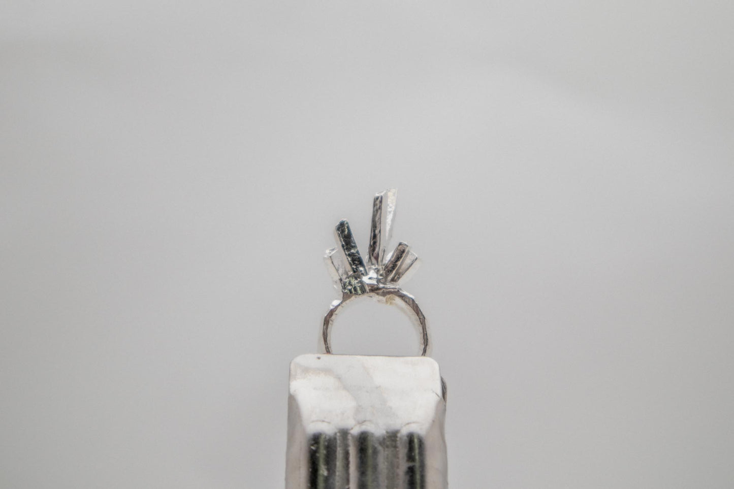 Ring 25 - Medium Crystal